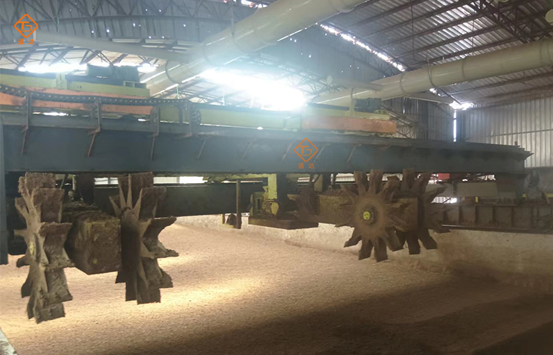 甘肅慶陽35米雙機(jī)頭輪盤翻拋機(jī)安裝調(diào)試成功 甘肅慶陽35米雙機(jī)頭輪盤翻拋機(jī)安裝調(diào)試成功